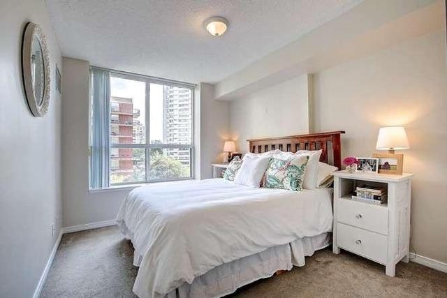 404 - 245 Davisville Ave, Condo with 1 bedrooms, 1 bathrooms and 1 parking in Toronto ON | Image 10