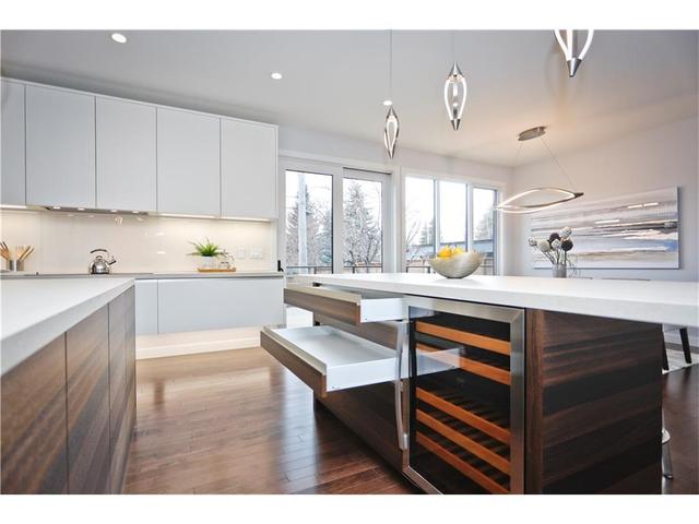 56 45 Street Sw, House detached with 6 bedrooms, 4 bathrooms and 2 parking in Calgary AB | Image 17