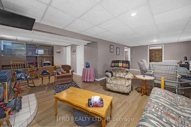 134 Brant Ave, House detached with 3 bedrooms, 2 bathrooms and 3 parking in Guelph ON | Image 20