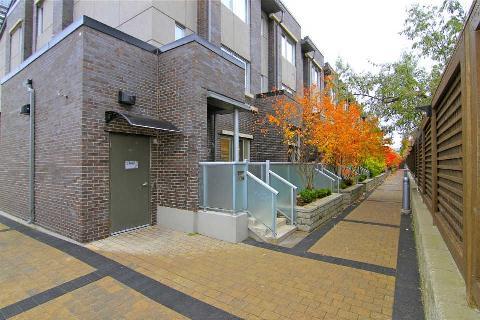 th62 - 295 Village Green Sq, Townhouse with 4 bedrooms, 3 bathrooms and 2 parking in Toronto ON | Image 1