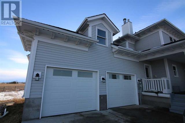 266077 21 Street W, House detached with 4 bedrooms, 3 bathrooms and null parking in Foothills County AB | Image 3