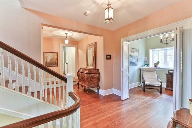40 Castle Frank Cres, House detached with 5 bedrooms, 5 bathrooms and 4 parking in Toronto ON | Image 14