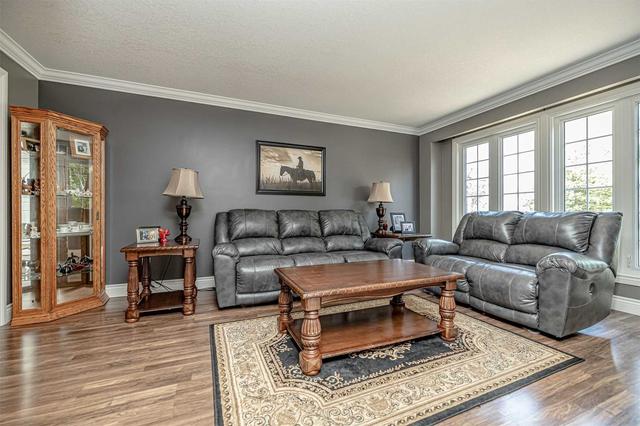 61 Oakridge Dr, House detached with 4 bedrooms, 5 bathrooms and 6 parking in Barrie ON | Image 30