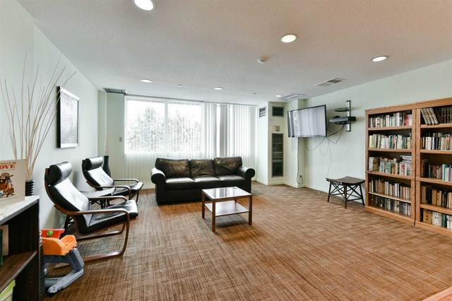 1111 - 145 Hillcrest Ave, Condo with 2 bedrooms, 2 bathrooms and 1 parking in Mississauga ON | Image 30