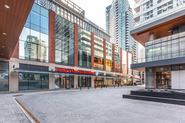 2008 - 17 Bathurst St, Condo with 1 bedrooms, 1 bathrooms and 0 parking in Toronto ON | Image 3