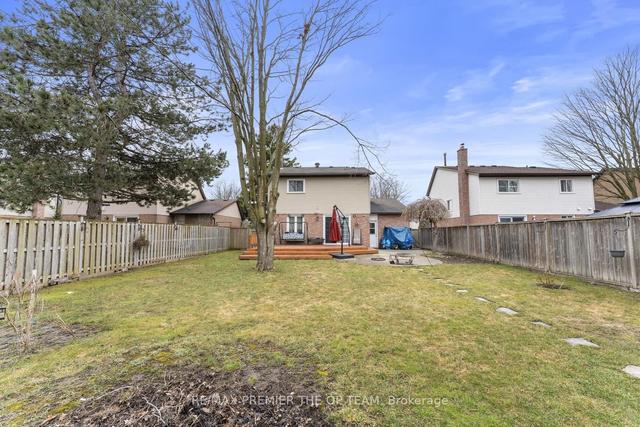 7 Springburn Cres, House detached with 3 bedrooms, 3 bathrooms and 4 parking in Aurora ON | Image 22