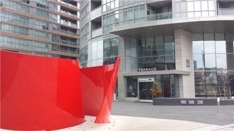 1506 - 21 Iceboat Terr, Condo with 2 bedrooms, 2 bathrooms and 1 parking in Toronto ON | Image 2