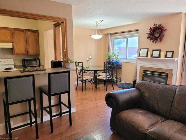 52 - 5033 Pinedale Ave, Townhouse with 3 bedrooms, 2 bathrooms and 2 parking in Burlington ON | Image 7