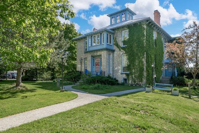 346 Main St, House detached with 6 bedrooms, 4 bathrooms and 10 parking in Prince Edward County ON | Image 1