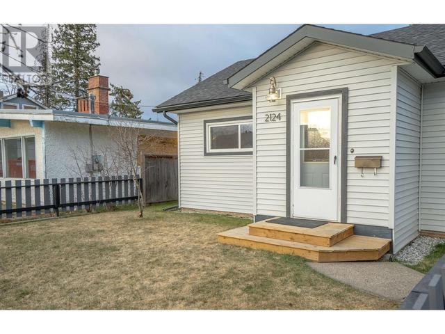 2124 Tamarack Street, House detached with 2 bedrooms, 1 bathrooms and null parking in Prince George BC | Image 2