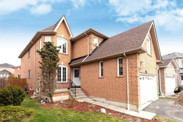 865 Mays Cres, House detached with 4 bedrooms, 3 bathrooms and 4 parking in Mississauga ON | Image 2