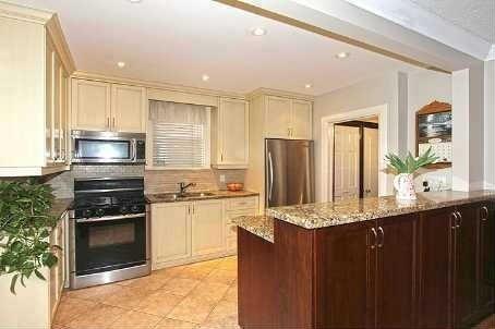 56 Donegall Dr, House detached with 3 bedrooms, 2 bathrooms and 3 parking in Toronto ON | Image 3