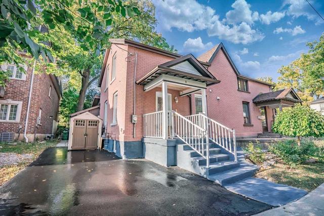 8 Market St, House semidetached with 3 bedrooms, 2 bathrooms and 2 parking in Brampton ON | Image 1