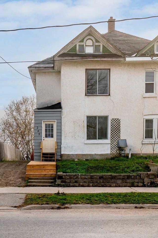 265 Charles St, House semidetached with 4 bedrooms, 2 bathrooms and 4 parking in Midland ON | Image 10