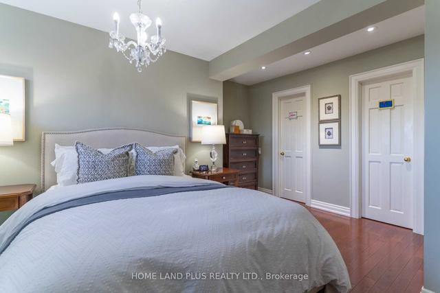 149 Ridley Blvd, House detached with 4 bedrooms, 5 bathrooms and 4 parking in Toronto ON | Image 2