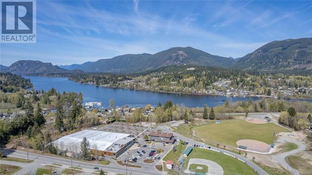 166 Sall Rd, House detached with 4 bedrooms, 2 bathrooms and 5 parking in Lake Cowichan BC | Image 34
