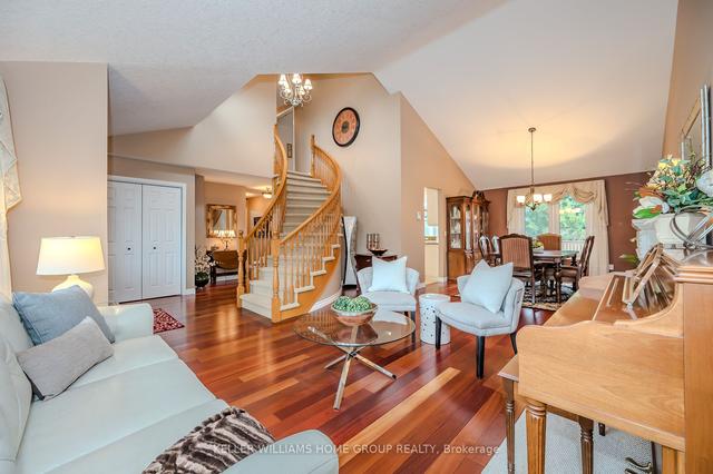 15 Wiltshire Pl, House detached with 3 bedrooms, 3 bathrooms and 6 parking in Guelph ON | Image 37