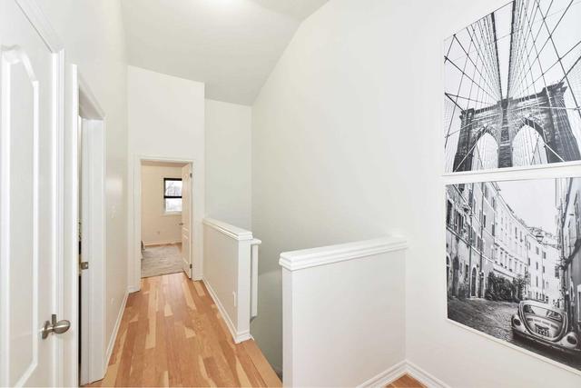 18 Piggot Mews, House attached with 3 bedrooms, 2 bathrooms and 2 parking in Toronto ON | Image 7