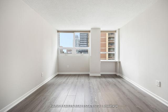 1003 - 71 Charles St, Condo with 2 bedrooms, 2 bathrooms and 1 parking in Toronto ON | Image 19