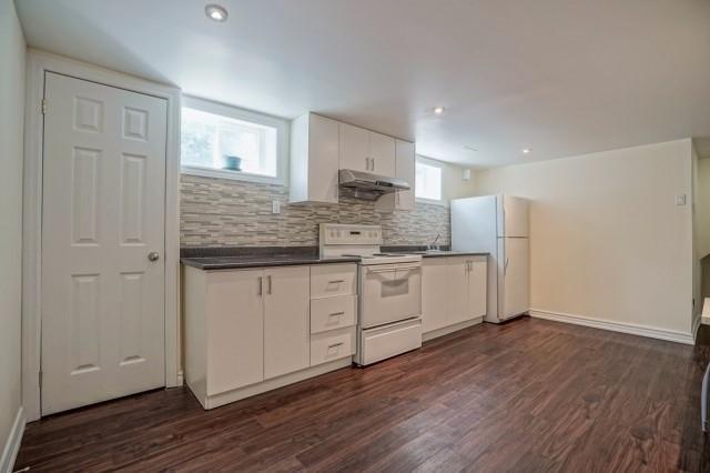 34 St Paschal Crt, House semidetached with 3 bedrooms, 3 bathrooms and 2 parking in Toronto ON | Image 15