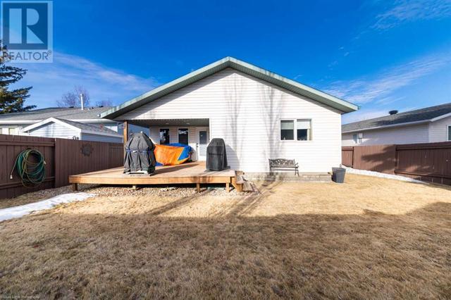3307 61 Avenue, House detached with 5 bedrooms, 3 bathrooms and 4 parking in Lloydminster (Part) AB | Image 30