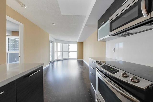 824 - 386 Yonge St N, Condo with 2 bedrooms, 2 bathrooms and 0 parking in Toronto ON | Image 14