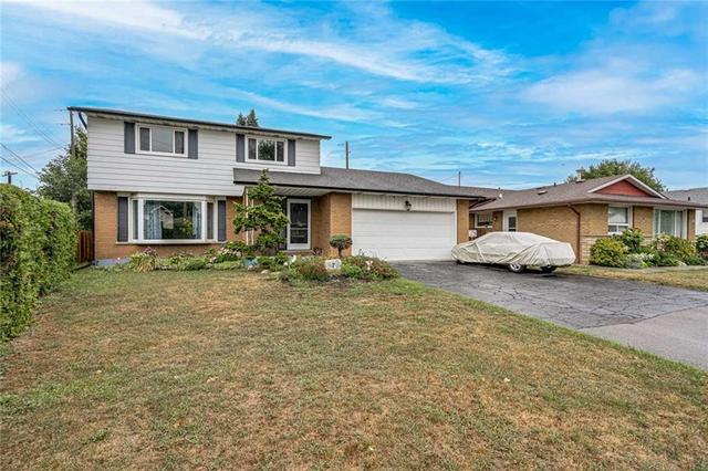 7 Lanscott Place, House detached with 5 bedrooms, 1 bathrooms and 4 parking in Hamilton ON | Image 3