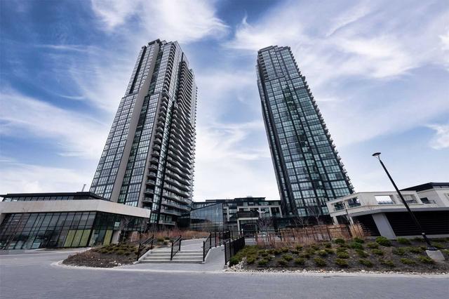 704 - 2910 Highway 7 Rd W, Condo with 2 bedrooms, 2 bathrooms and 1 parking in Vaughan ON | Image 1