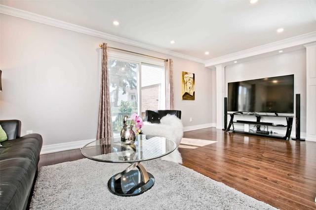 8 Ulysses Pl, House semidetached with 4 bedrooms, 4 bathrooms and 7 parking in Toronto ON | Image 27