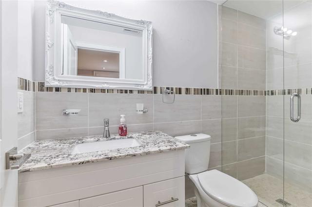 26 Vanevery St, House detached with 3 bedrooms, 5 bathrooms and 2 parking in Toronto ON | Image 16