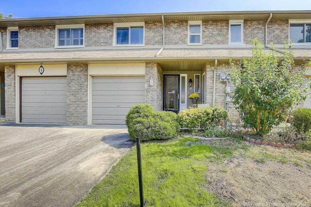 3 Lindisfarne Way, Townhouse with 3 bedrooms, 3 bathrooms and 2 parking in Markham ON | Image 1