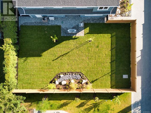 2576 Arbutus Rd, House detached with 6 bedrooms, 4 bathrooms and 4 parking in Saanich BC | Image 48