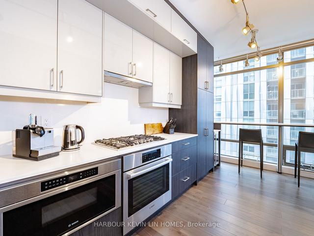 3003 - 18 Yorkville Ave, Condo with 2 bedrooms, 2 bathrooms and 1 parking in Toronto ON | Image 29