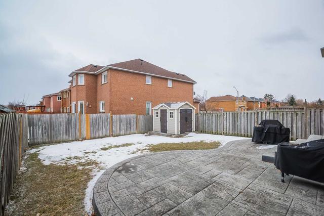 3307 Crompton Cres, House detached with 4 bedrooms, 3 bathrooms and 5 parking in Mississauga ON | Image 20