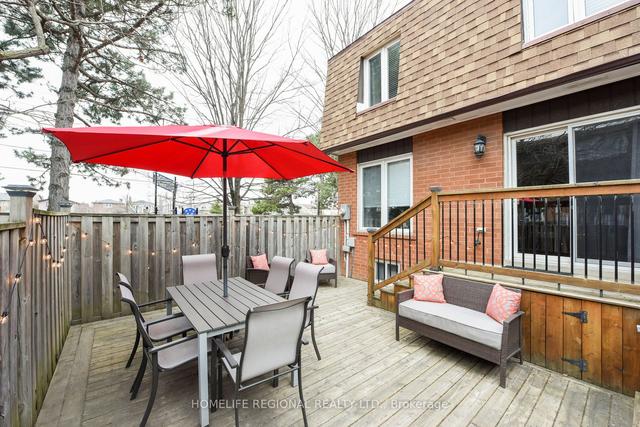 27 - 750 Burnhamthorpe Rd E, Townhouse with 3 bedrooms, 2 bathrooms and 2 parking in Mississauga ON | Image 30