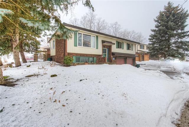 123 Sandsprings Crescent, House detached with 3 bedrooms, 2 bathrooms and 6 parking in Kitchener ON | Image 3