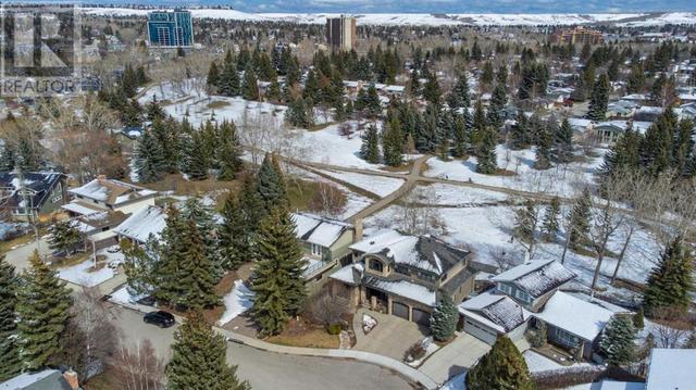 139 Valhalla Crescent Nw, House detached with 4 bedrooms, 3 bathrooms and 4 parking in Calgary AB | Image 3