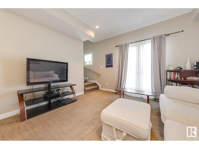 10804 83 Av Nw, House attached with 2 bedrooms, 2 bathrooms and 2 parking in Edmonton AB | Image 10