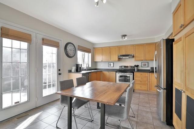 472 Trudeau Dr, House detached with 3 bedrooms, 3 bathrooms and 2 parking in Milton ON | Image 7