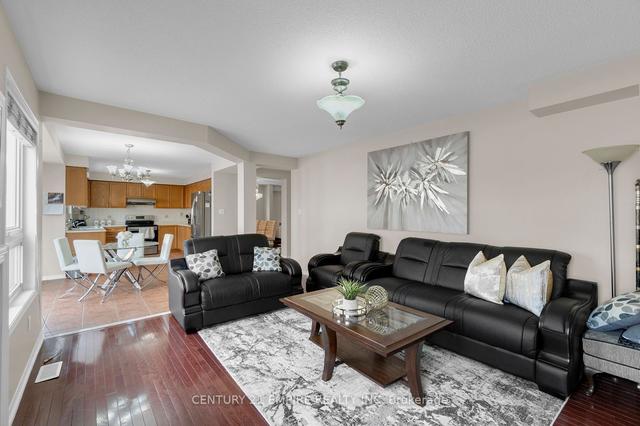 68 Florette Pl, House detached with 5 bedrooms, 6 bathrooms and 6 parking in Brampton ON | Image 2
