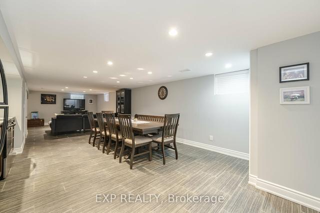 54 William St, House detached with 3 bedrooms, 2 bathrooms and 5 parking in Toronto ON | Image 16