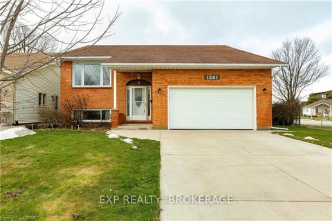 1501 Henley Cres, Sarnia, ON, N7S5Z6 | Card Image