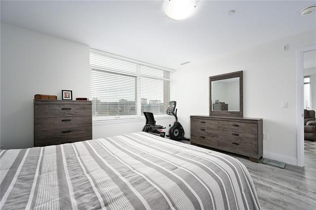 221 - 1 Redfern Avenue, Condo with 2 bedrooms, 2 bathrooms and 1 parking in Hamilton ON | Image 28