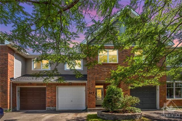519 Devonwood Circle, Townhouse with 3 bedrooms, 3 bathrooms and 3 parking in Ottawa ON | Image 1