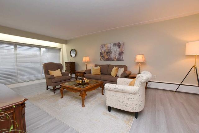 203 - 510 Queenston Rd S, Condo with 2 bedrooms, 1 bathrooms and 1 parking in Hamilton ON | Image 2