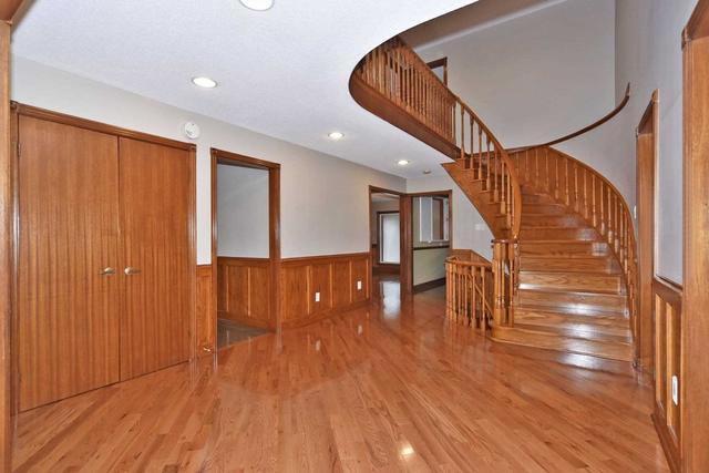 33 St. Ives Crt, House detached with 4 bedrooms, 4 bathrooms and 4 parking in Vaughan ON | Image 30