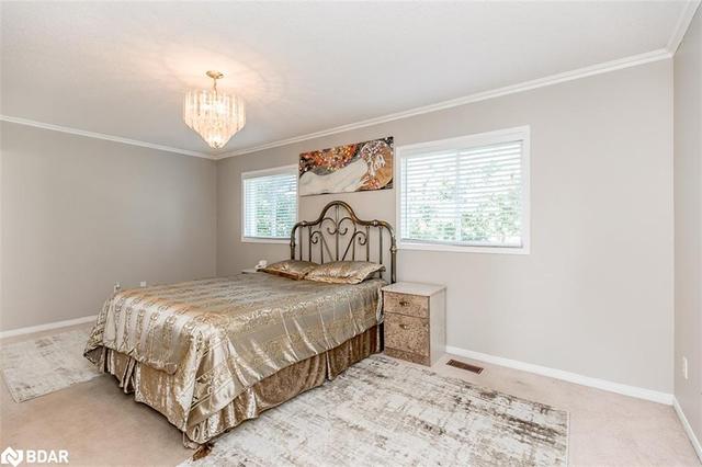 18 Twiss Drive, House detached with 3 bedrooms, 2 bathrooms and 4 parking in Barrie ON | Image 20