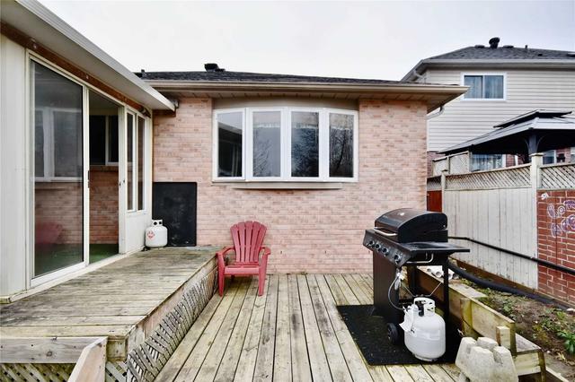 1088 Leslie Dr, House detached with 3 bedrooms, 2 bathrooms and 4 parking in Innisfil ON | Image 12