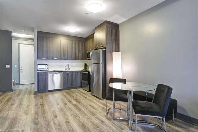 1212 - 150 Main St W, Condo with 1 bedrooms, 2 bathrooms and 1 parking in Hamilton ON | Image 4