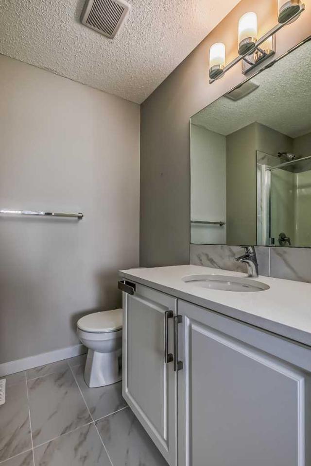 512 - 32 Red Embers Parade Ne, Home with 2 bedrooms, 2 bathrooms and 2 parking in Calgary AB | Image 31